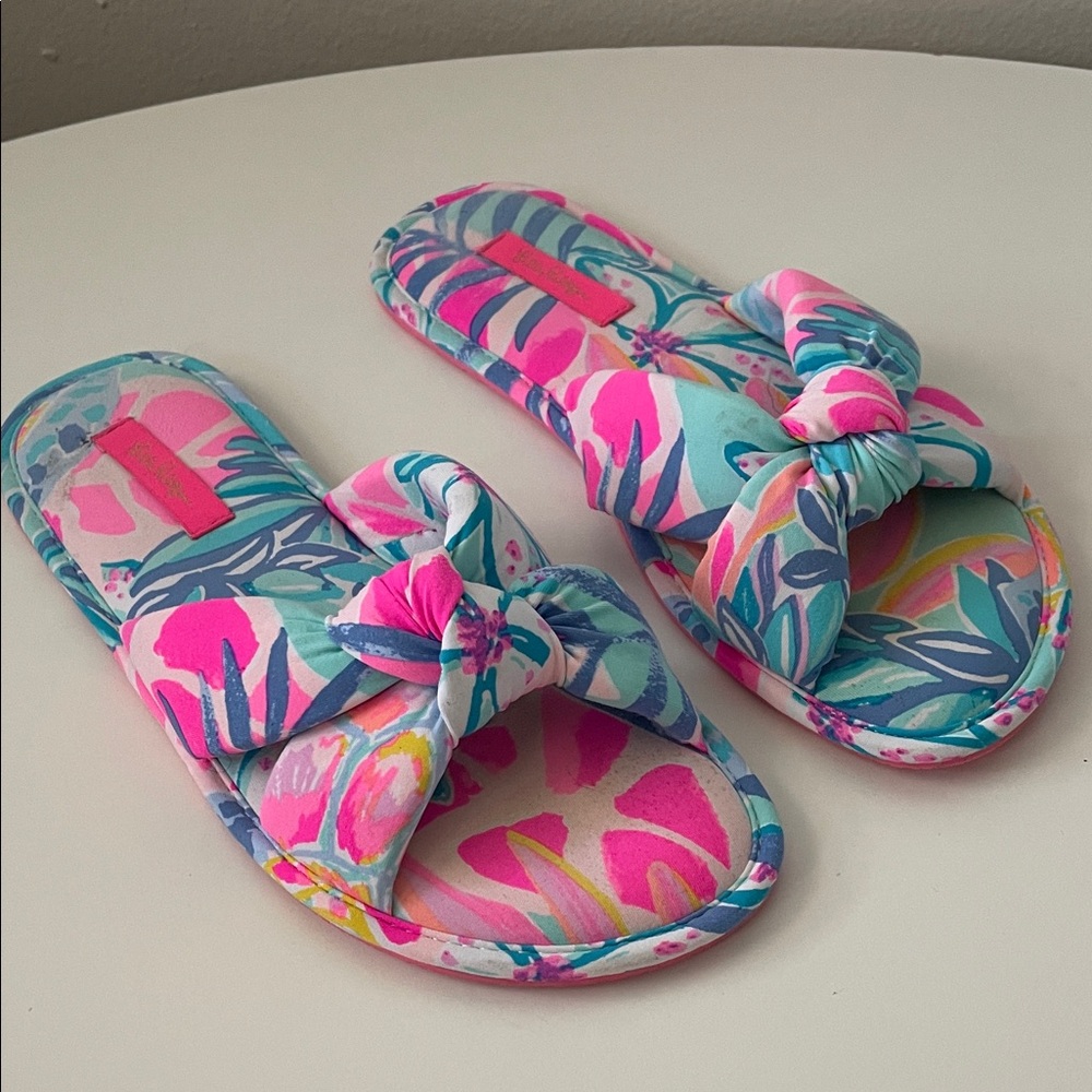 Lilly Pulitzer M Printed Pool Slippers Sea Glass Aqua Rainforest Retreat Resort‎